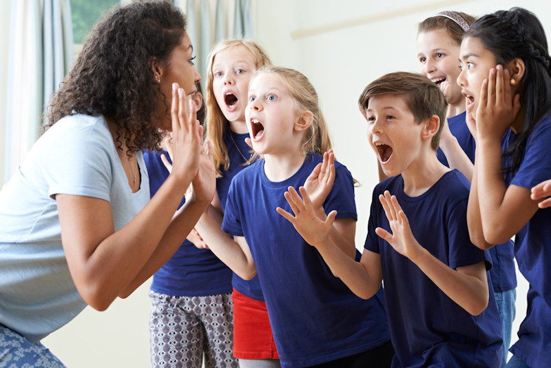 cropped-activites-theatre.jpg